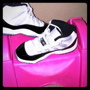 Kids Jordan retro 11